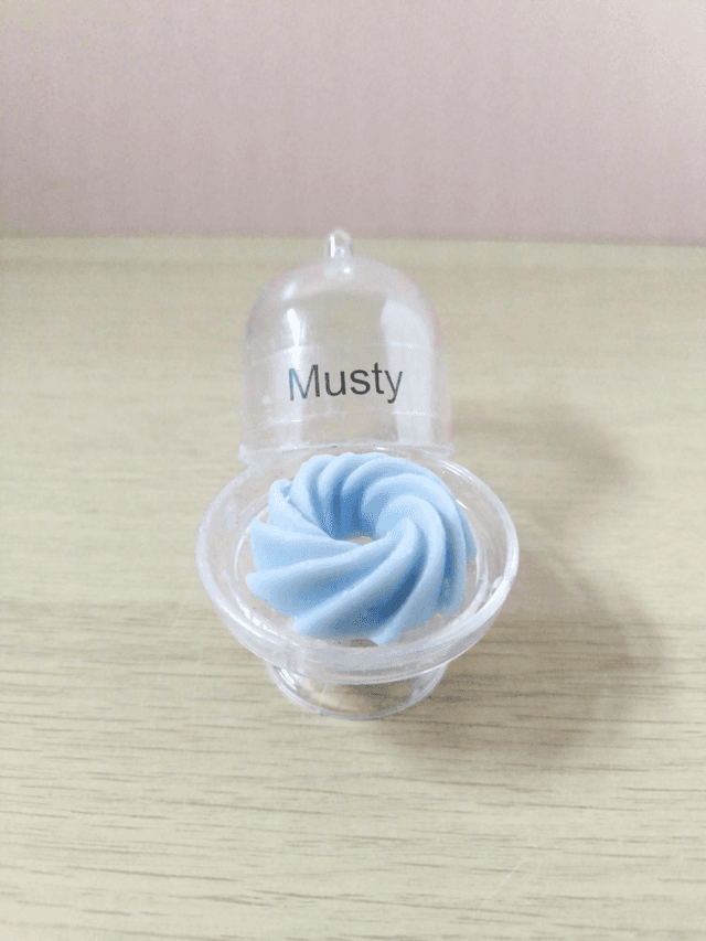 Fondant musty